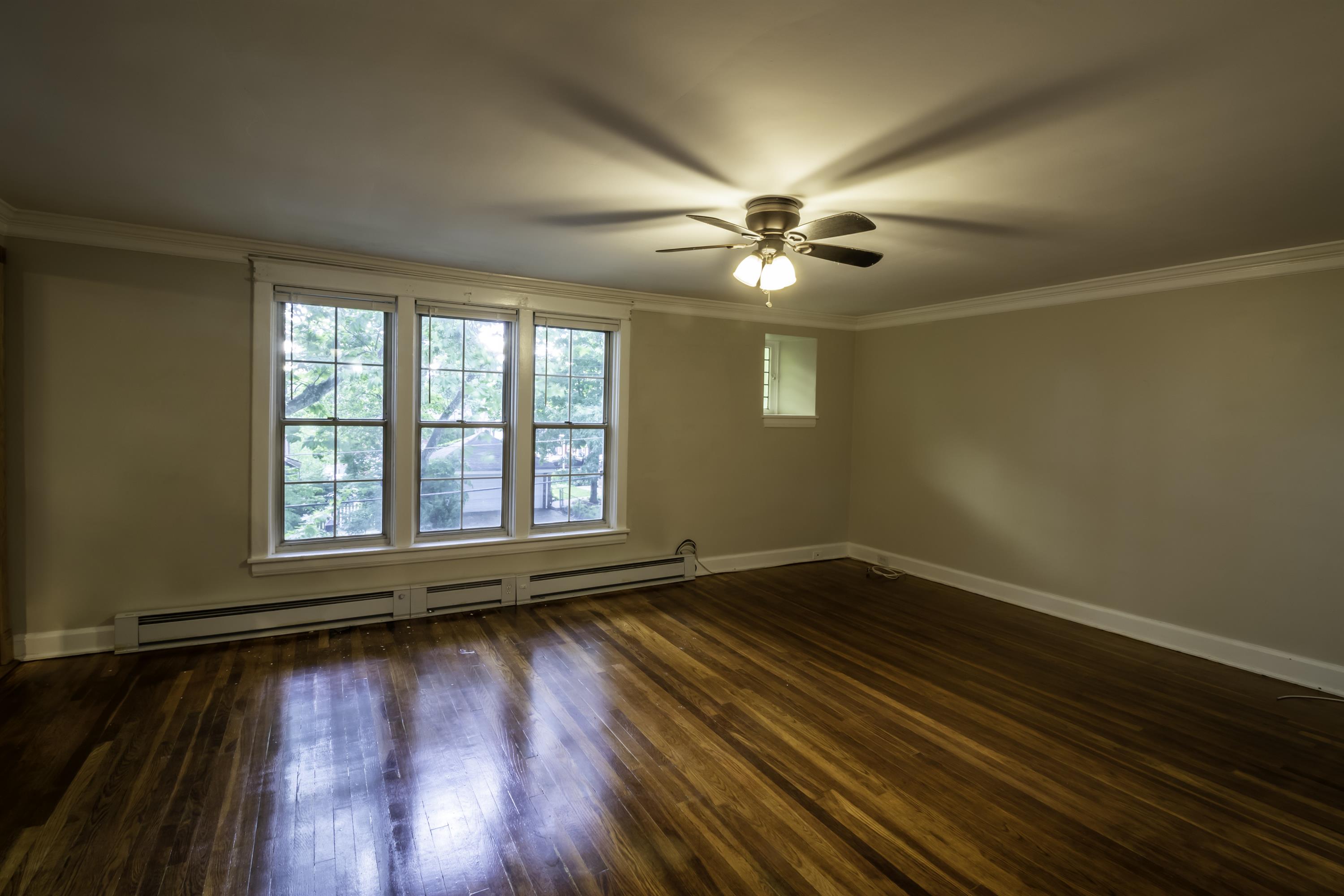 924 Farragut Street - L